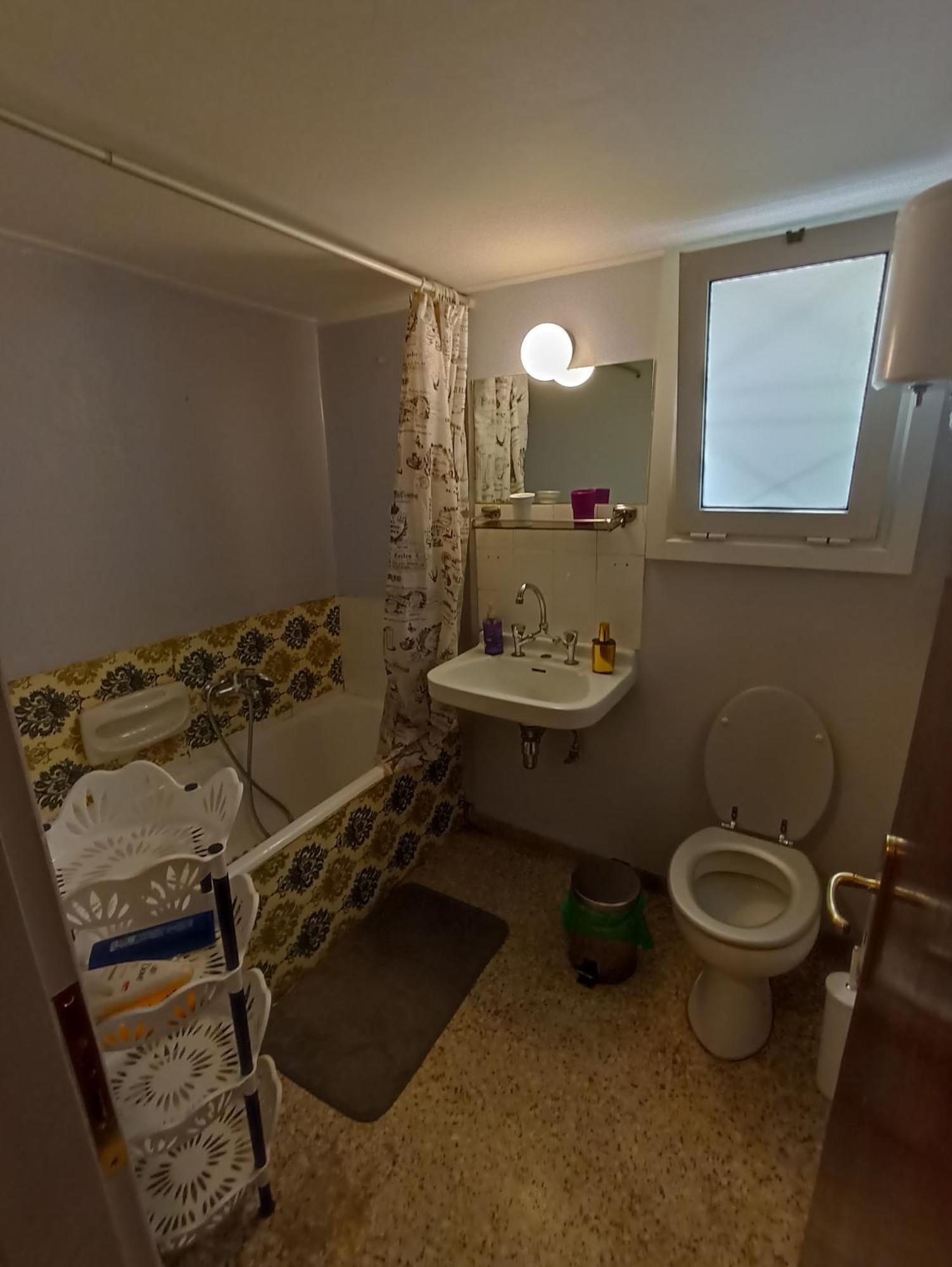 Flower Apartment-Hilton-Us Embassy Athena Bagian luar foto